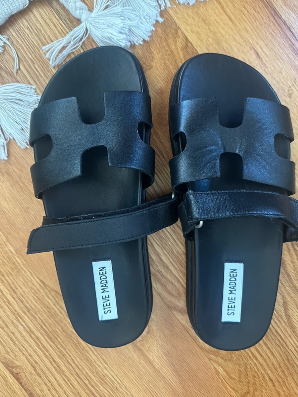 Steve Madden Black Leather Cutout Slide Sandals